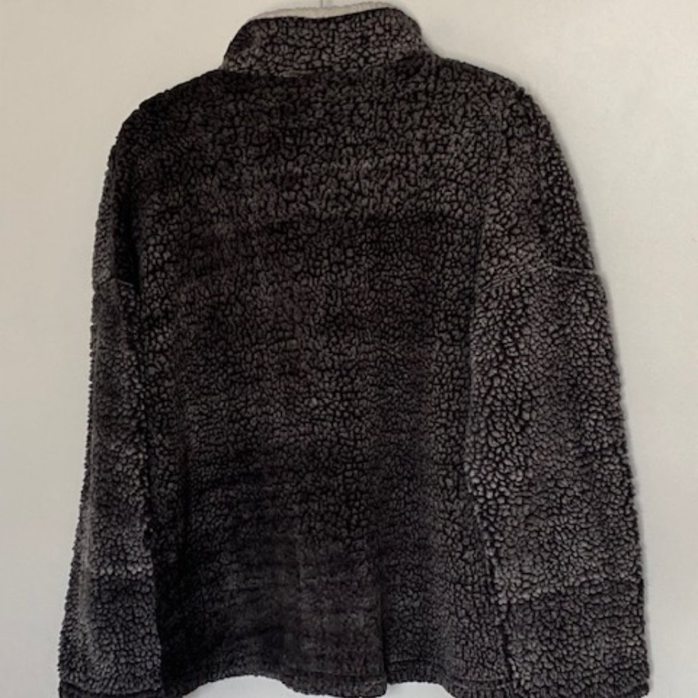 Fuzzy Pullover - Picture 2 of 3